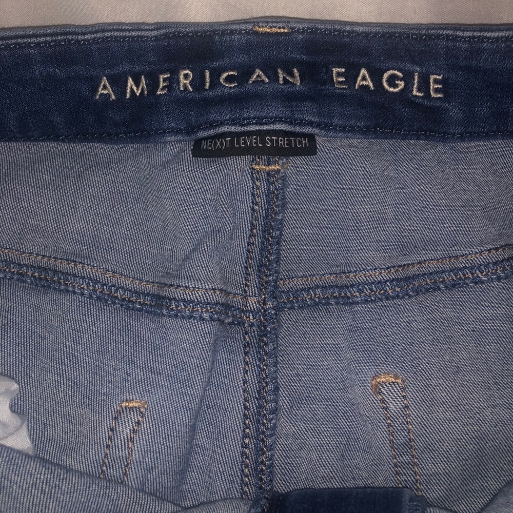 AMERICAN EAGLE CURVY JEGGINGS